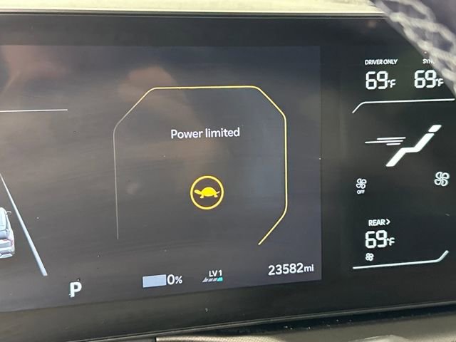 Used 2024 Kia EV9 Wind image 18