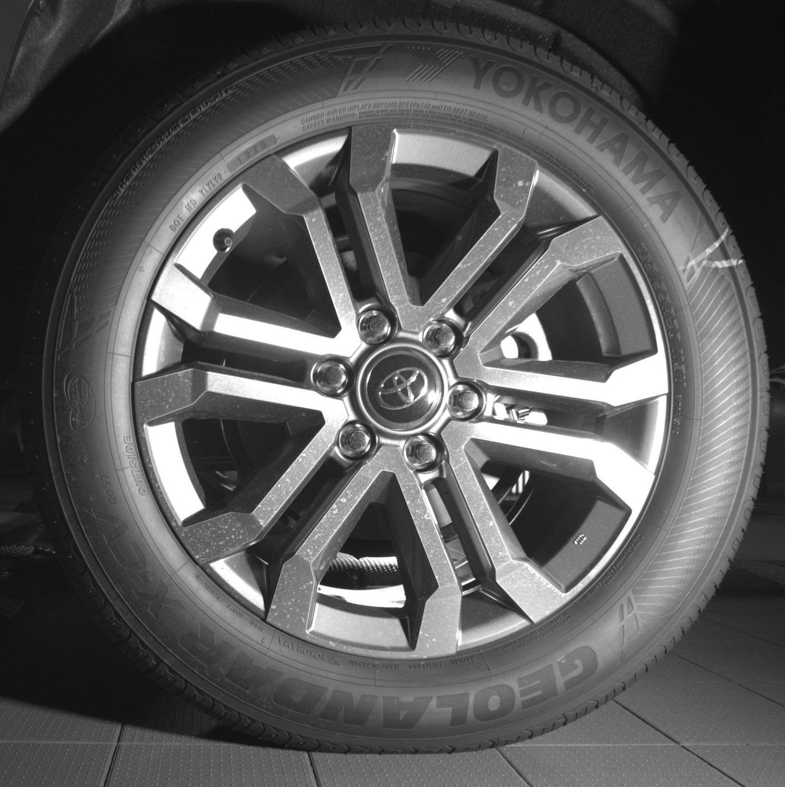 New 2026 Toyota 4Runner Limited AWD/4WD image 13