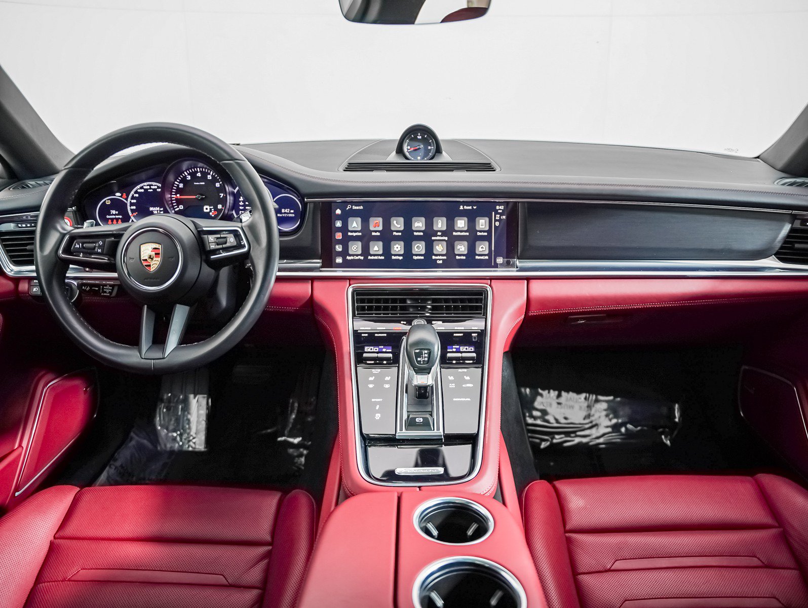 Certified 2023 Porsche Panamera 4 Platinum Edition AWD/4WD image 16