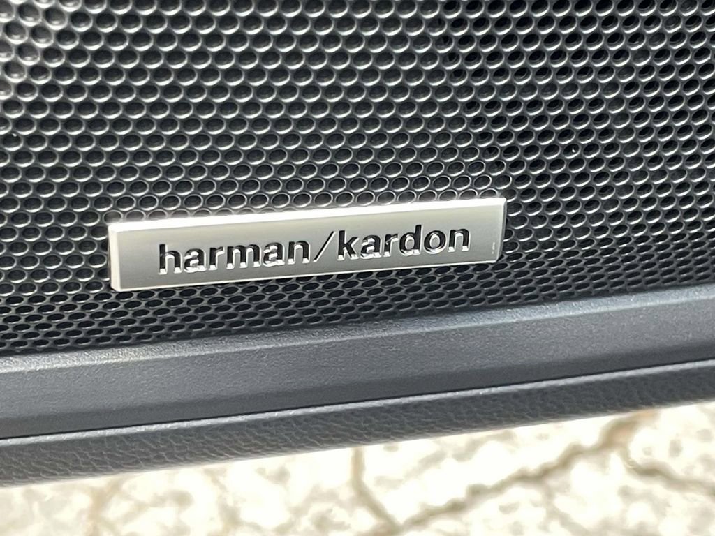 New 2025 Subaru Outback Limited w/ Popular Package #2 image 17