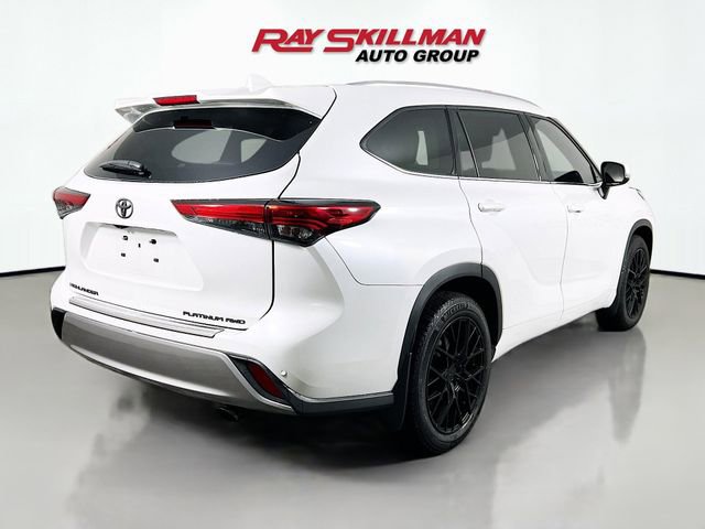 Used 2022 Toyota Highlander Platinum image 7