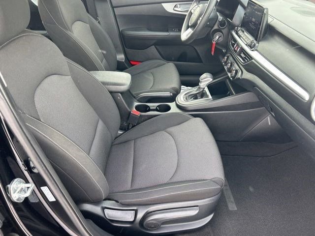 Used 2024 Kia Forte LXS image 40