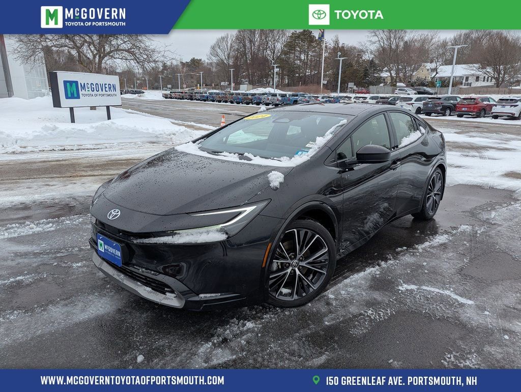 Used 2024 Toyota Prius XLE image 1