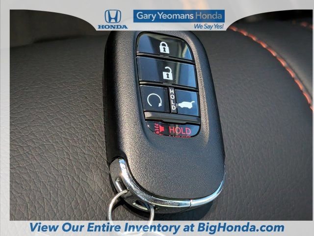 Used 2025 Honda Pilot TrailSport image 37