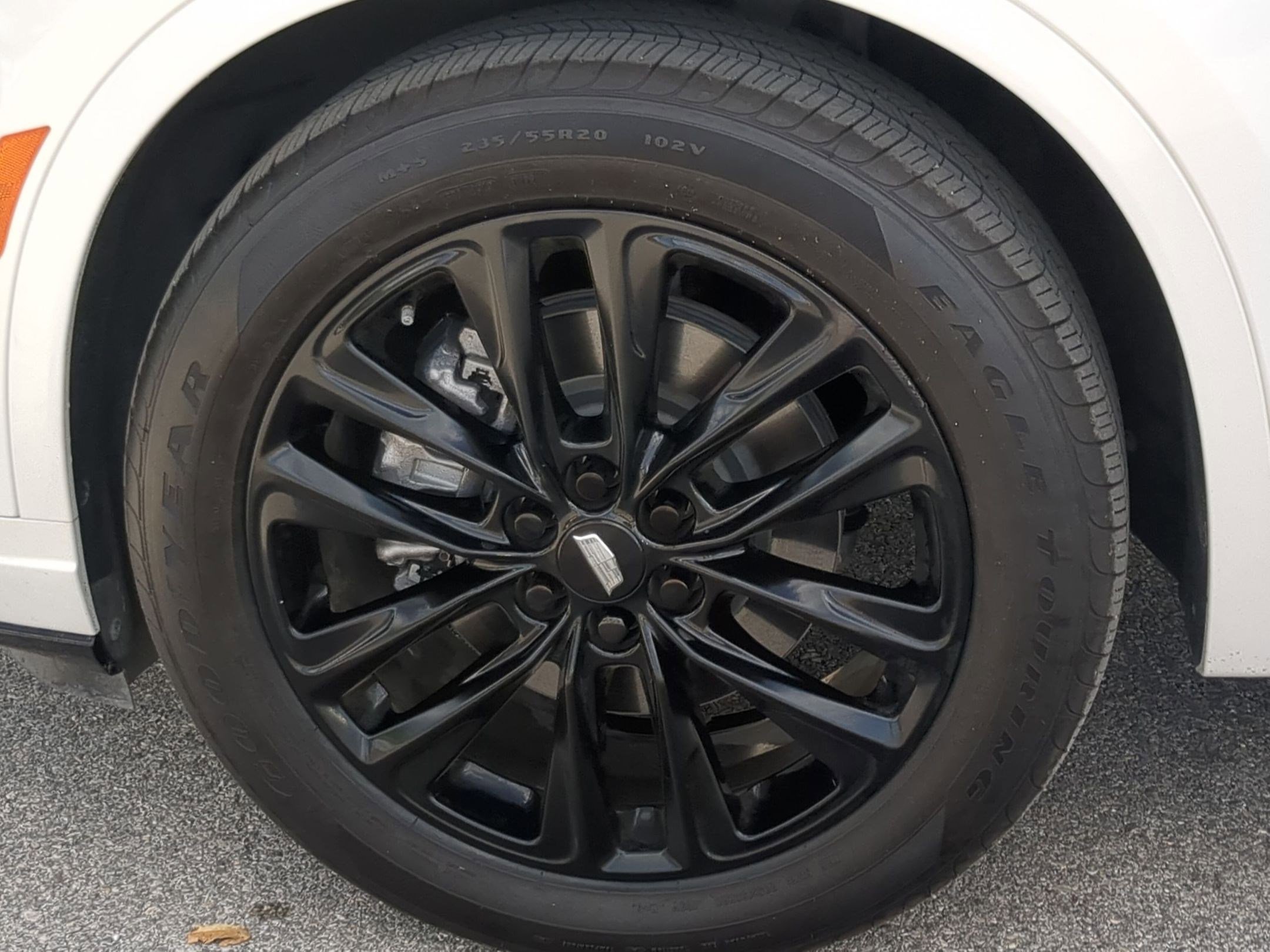 Used 2021 Cadillac XT6 Premium Luxury w/ LPO, ONYX Package image 9