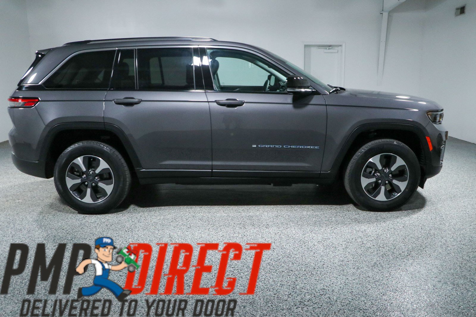 Used 2023 Jeep Grand Cherokee 4WD 4xe image 6