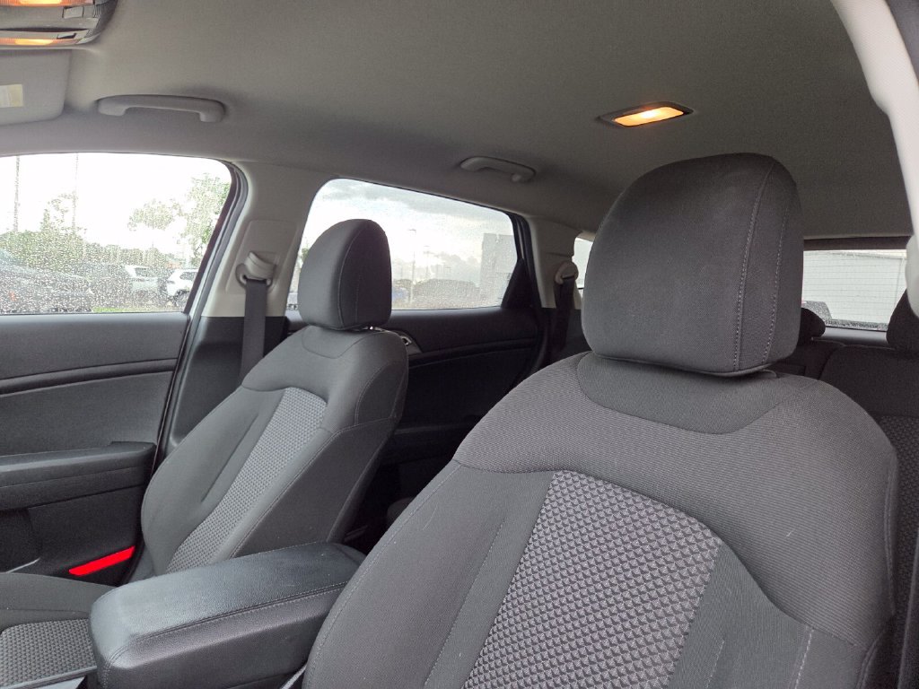 Used 2024 Kia Sportage LX FWD image 27