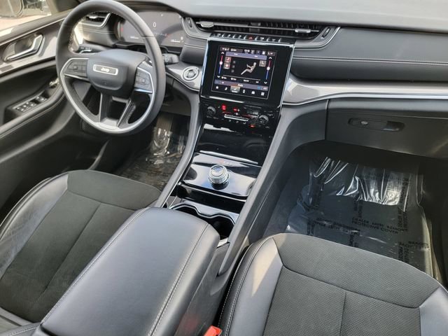 Certified 2023 Jeep Grand Cherokee L Laredo image 40