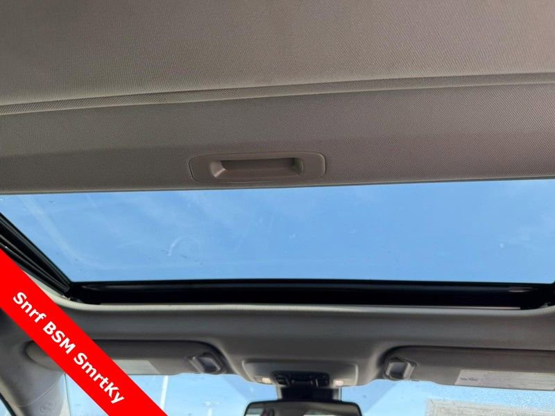 Used 2023 Toyota Camry LE w/ Convenience Package FWD image 15