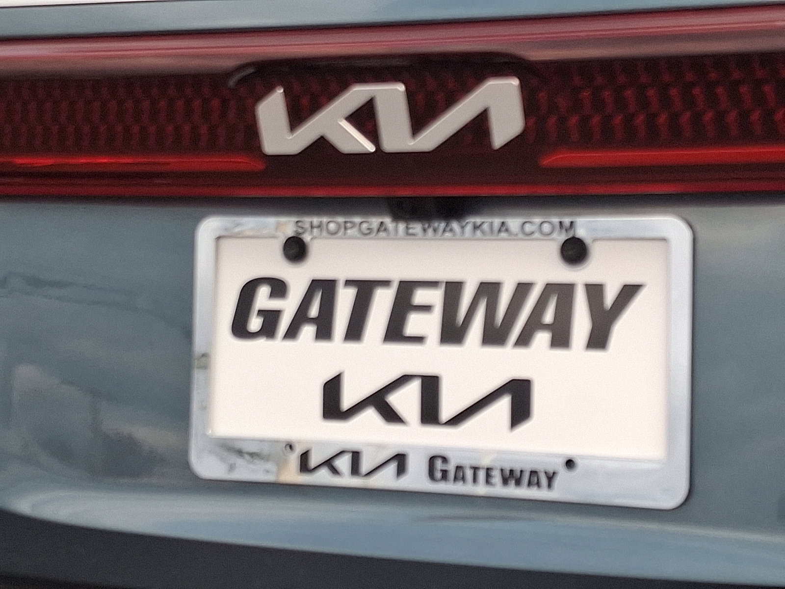 Certified 2023 Kia Carnival EX image 33