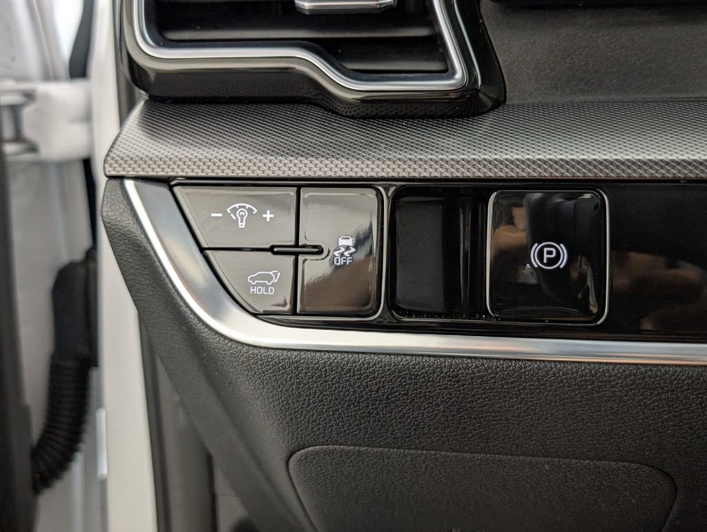 Used 2023 Kia Sportage SX image 22