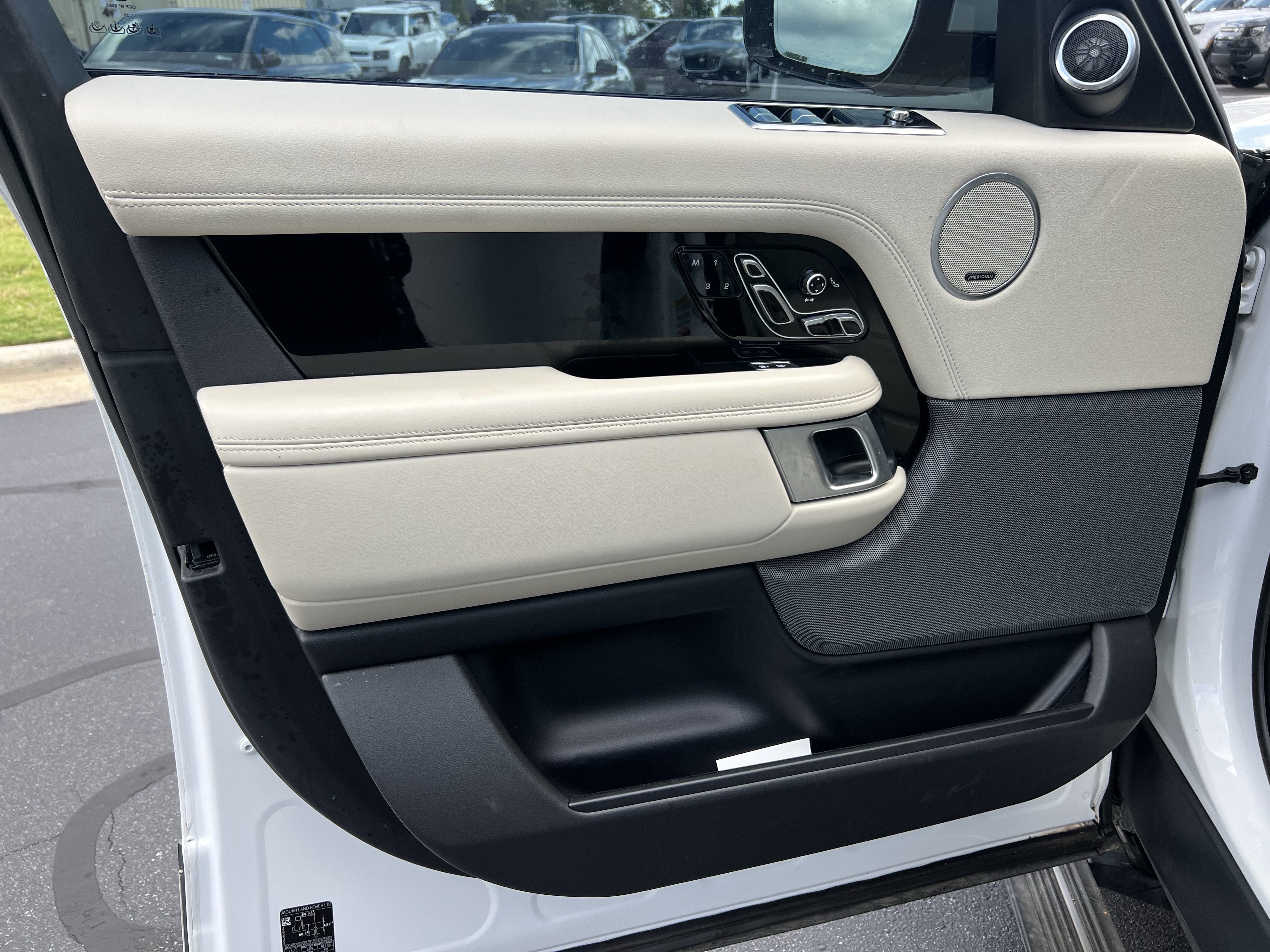 Used 2021 Land Rover Range Rover P525 Westminster Edition AWD/4WD image 14