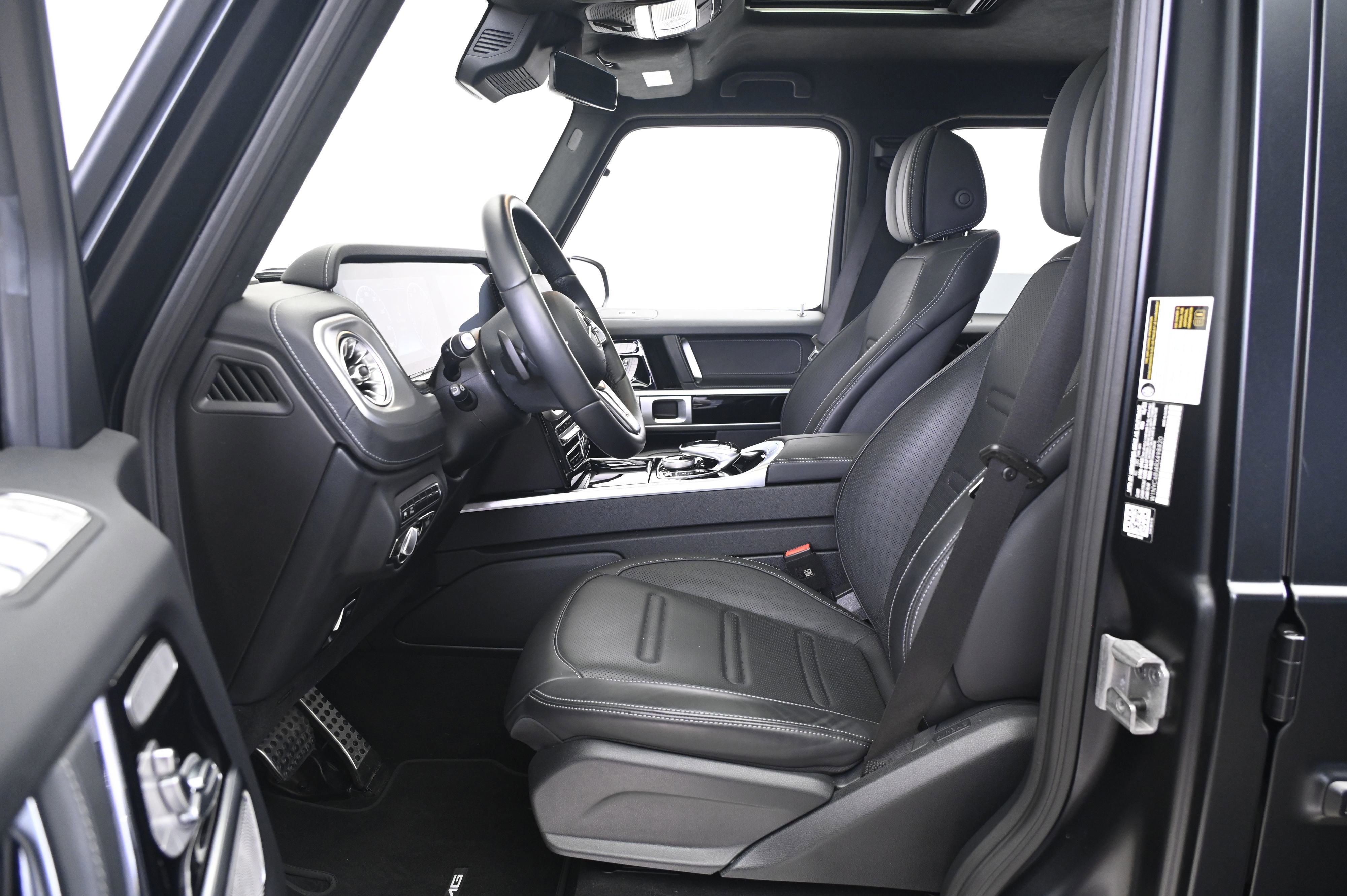 Used 2024 Mercedes-Benz G 550 image 28