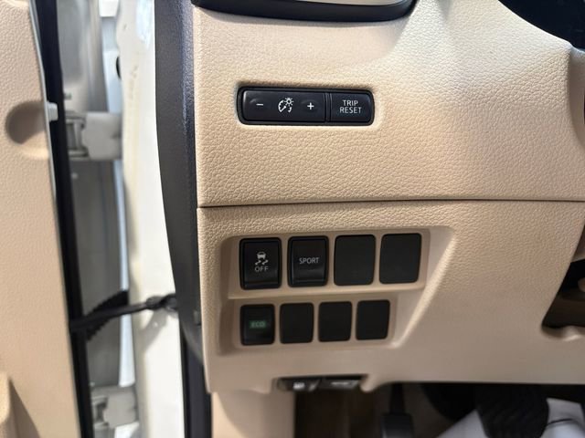 Used 2015 Nissan Rogue S image 17