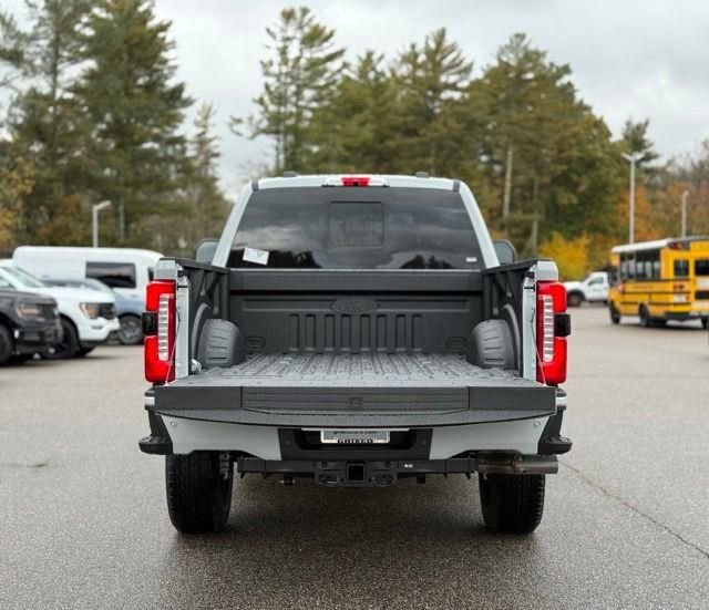 New 2026 Ford F250 Lariat w/ Black Appearance Package image 6