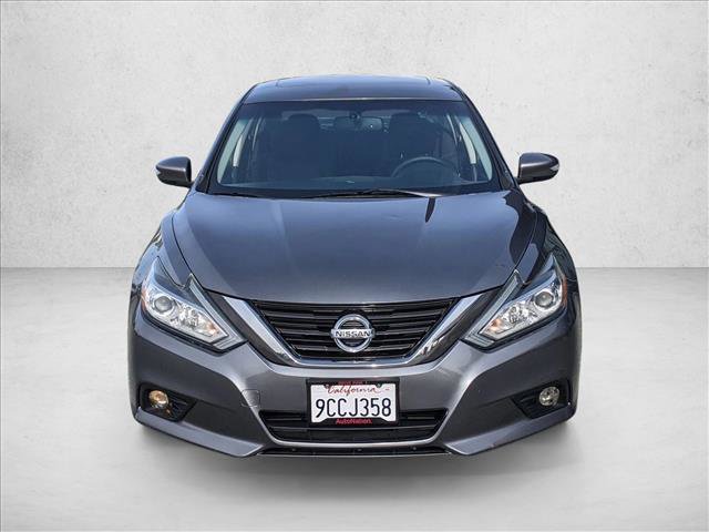 Used 2016 Nissan Altima 2.5 SV w/ Convenience Package image 2