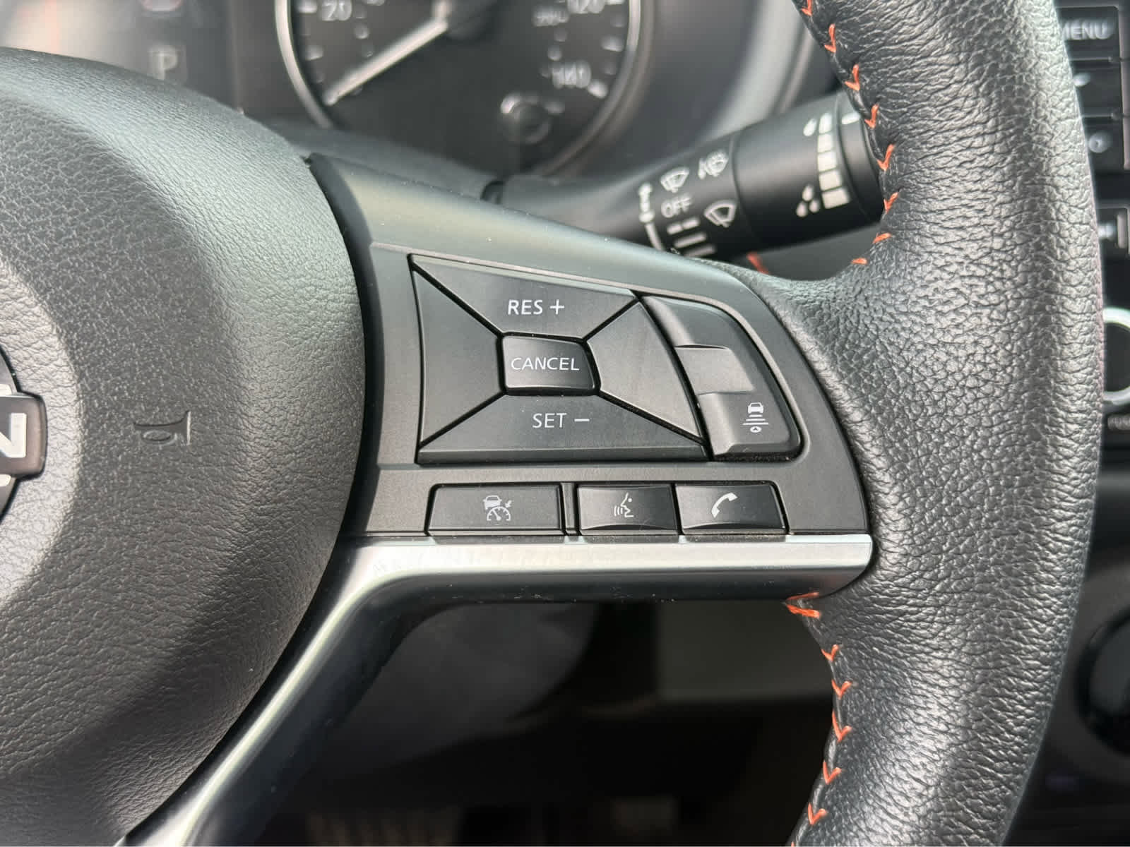 Used 2024 Nissan Kicks SR w/ SR Premium Package image 23