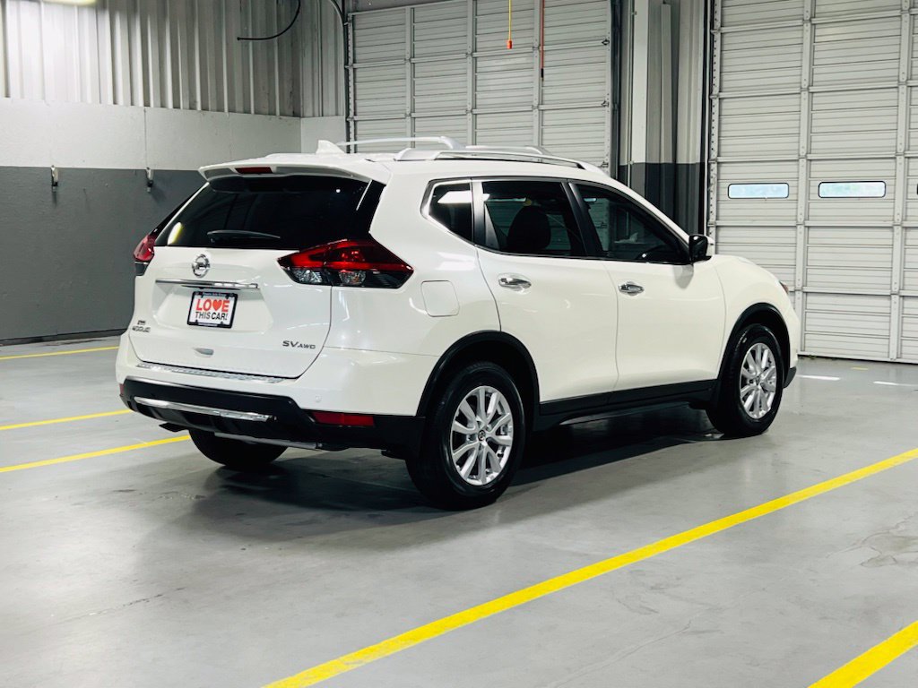Used 2020 Nissan Rogue SV AWD/4WD image 17