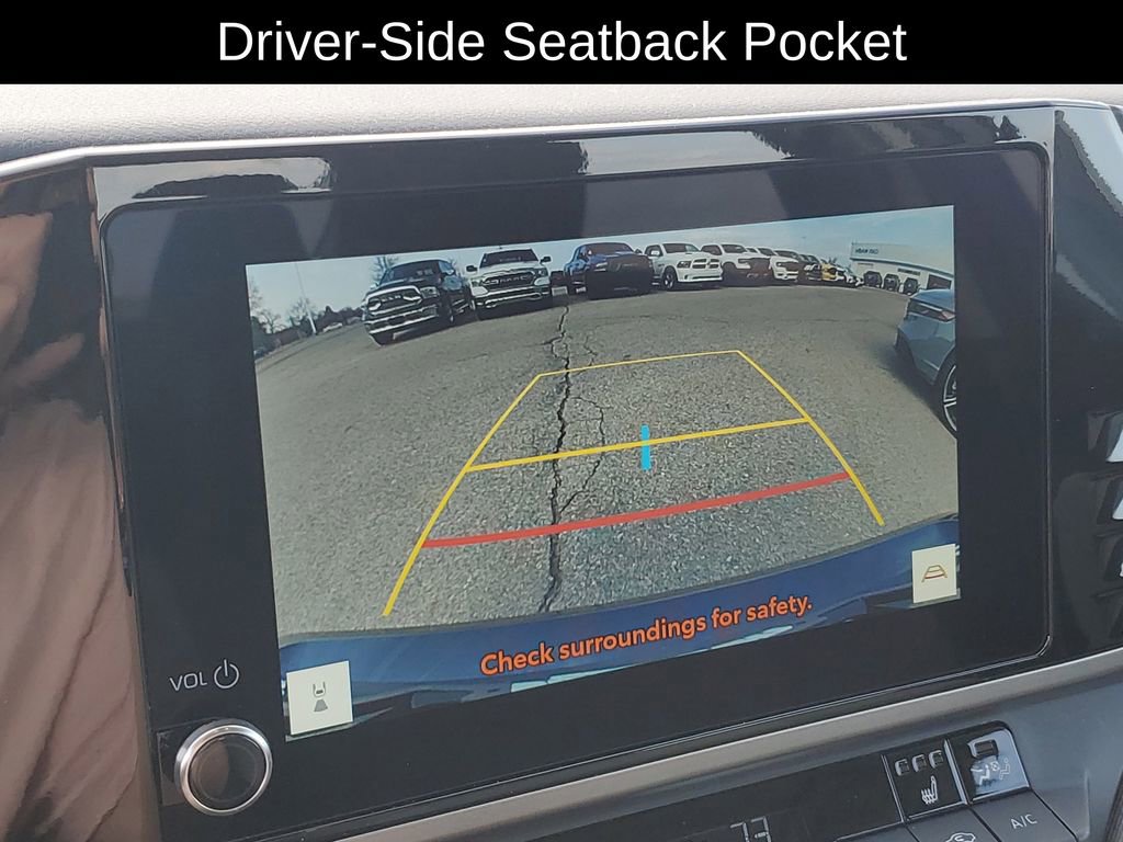 Used 2025 Toyota Camry LE w/ Convenience Package image 15