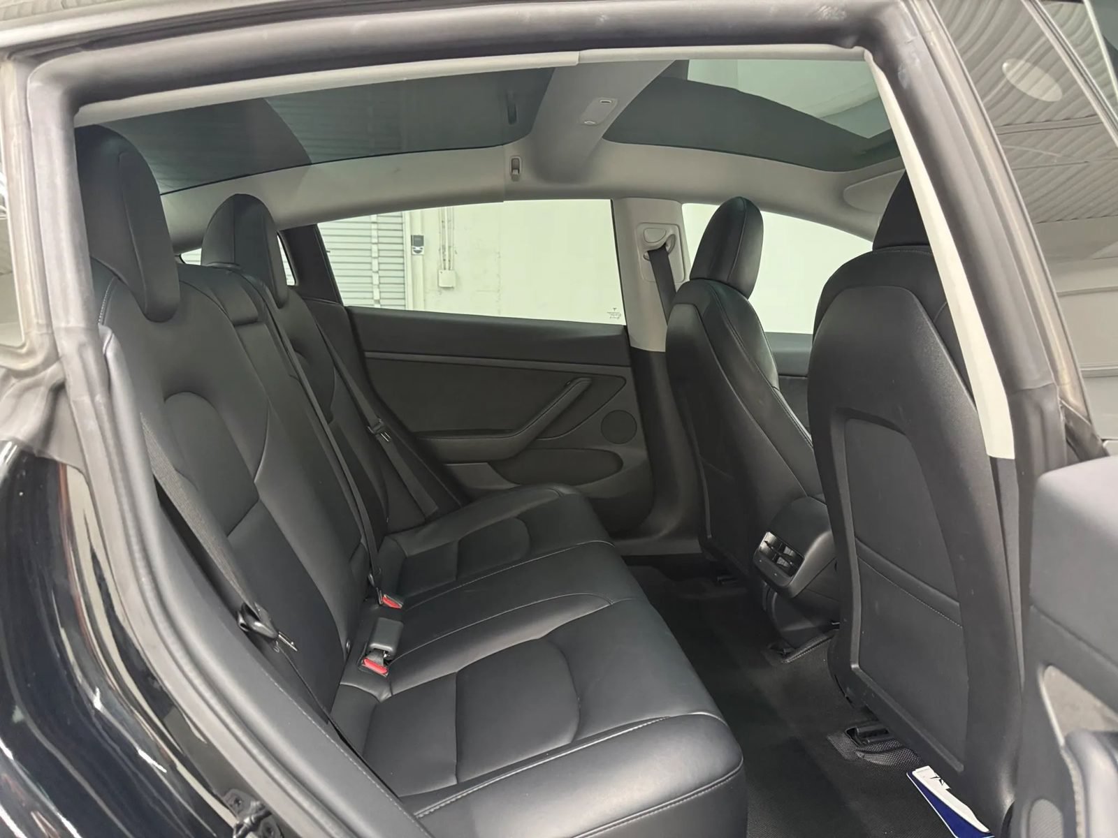 Used 2022 Tesla Model 3 RWD image 14