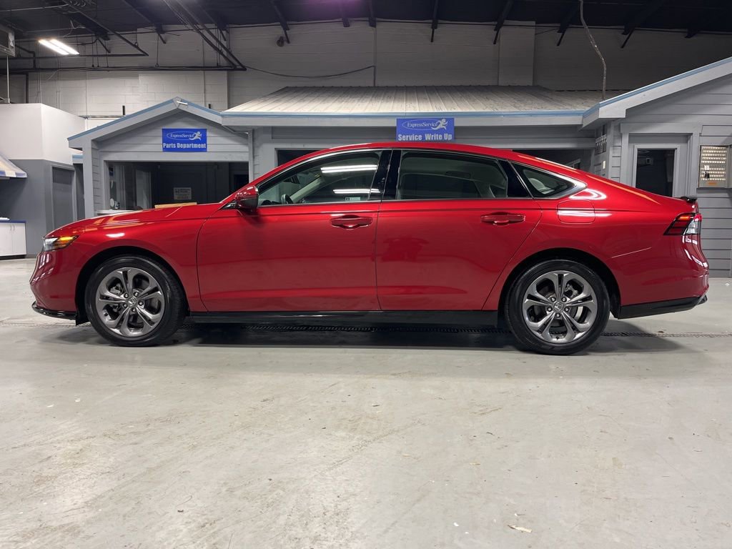 Used 2023 Honda Accord EX-L image 4