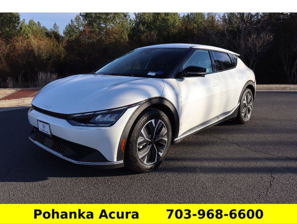 Used 2022 Kia EV6 Light image 3