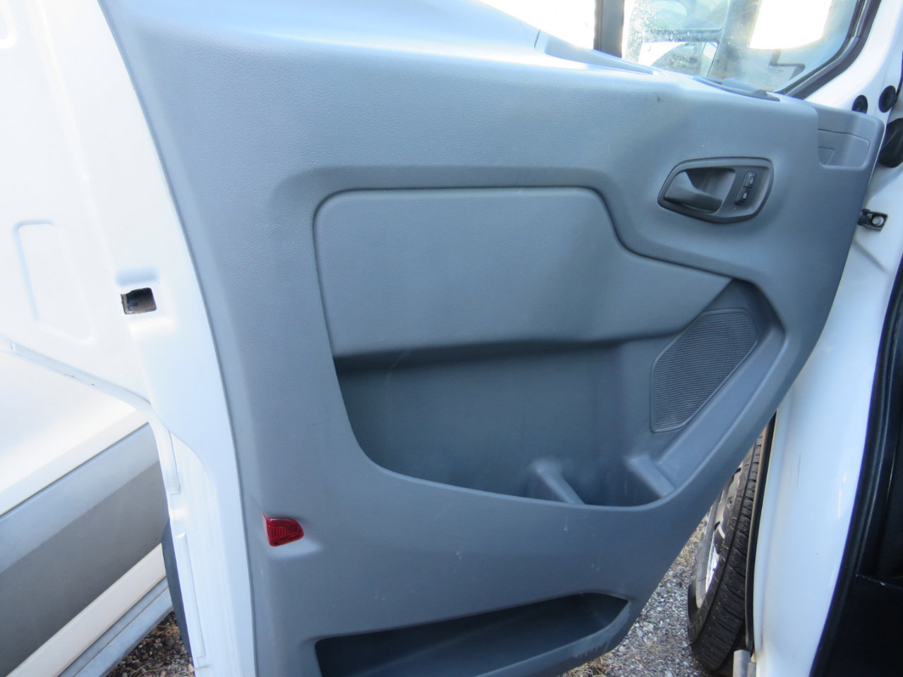 Used 2018 Ford Transit 250 148 High Roof image 26