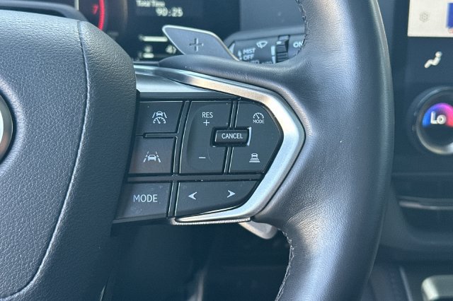 Used 2024 Lexus GX 550 w/ Accessory Package (Z1) AWD/4WD image 31