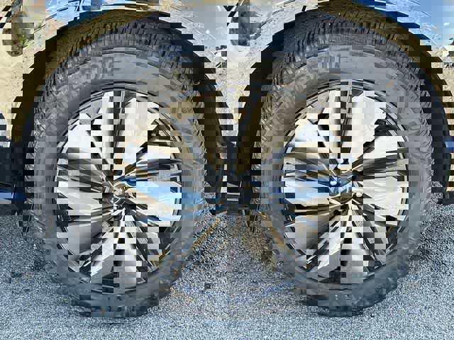 Used 2023 Nissan Ariya FWD image 5