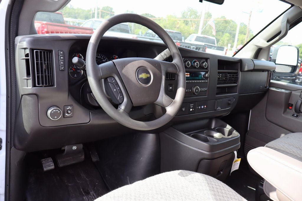 New 2025 Chevrolet Express 2500 w/ Driver Convenience Package RWD image 9