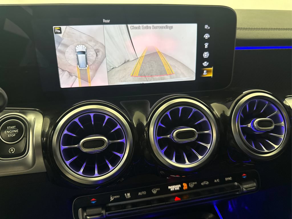 Used 2021 Mercedes-Benz GLB 250 image 36