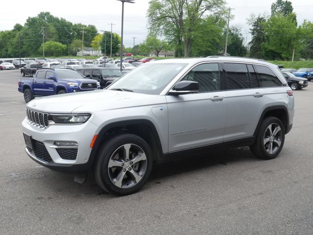 Used 2023 Jeep Grand Cherokee 4WD 4xe w/ Luxury Tech Group II image 10
