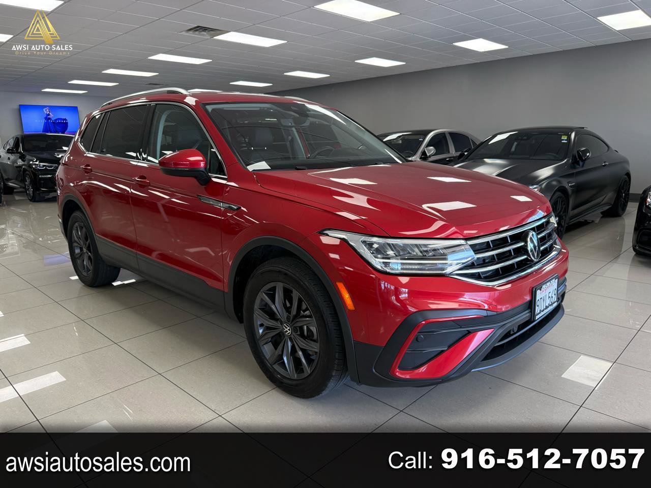 Used 2022 Volkswagen Tiguan SE image 1