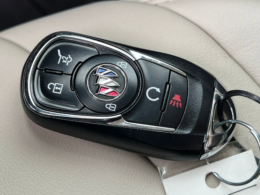 Used 2024 Buick Enclave Essence w/ Experience Buick Package AWD/4WD image 34