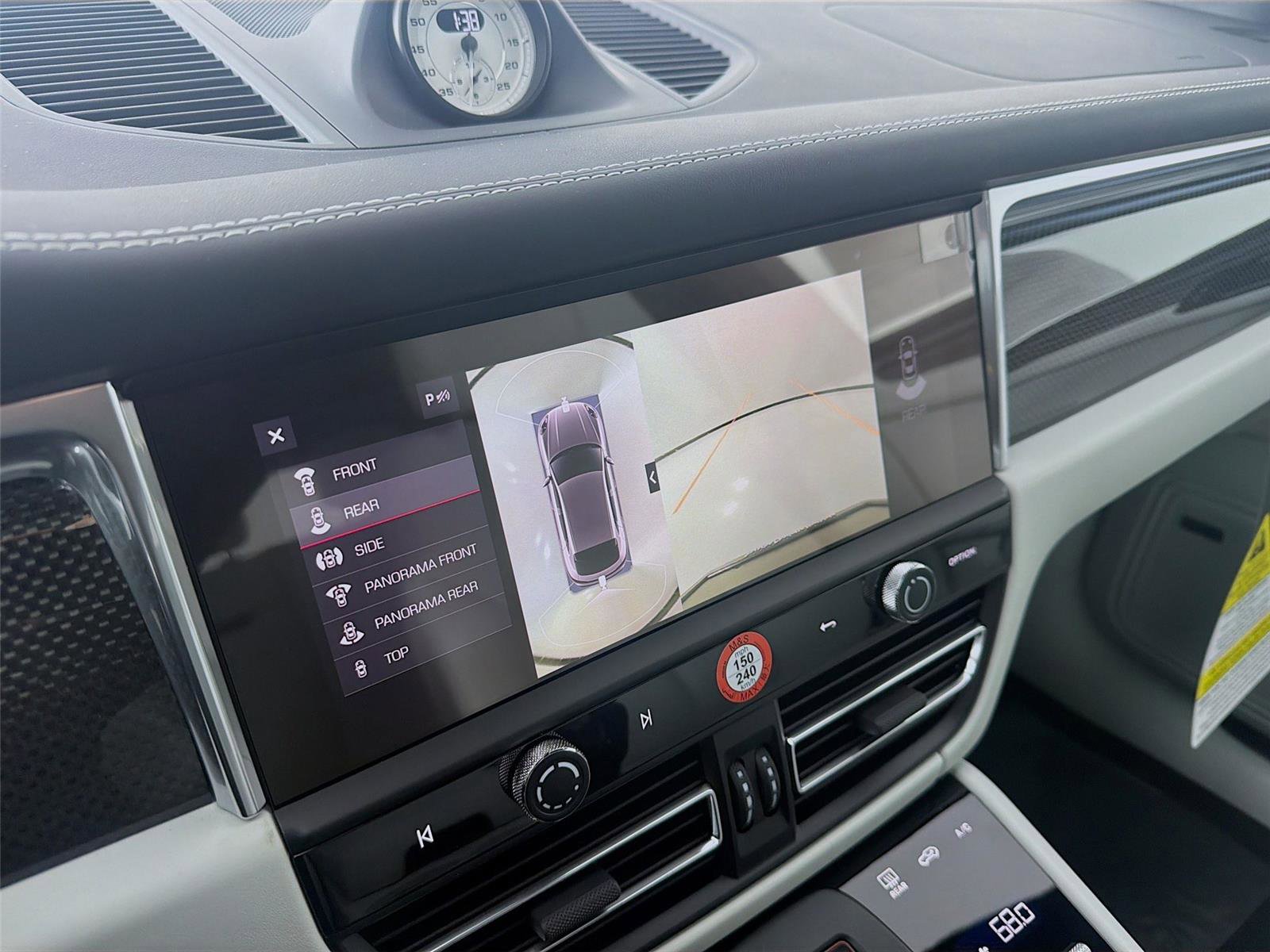 New 2026 Porsche Macan GTS image 18