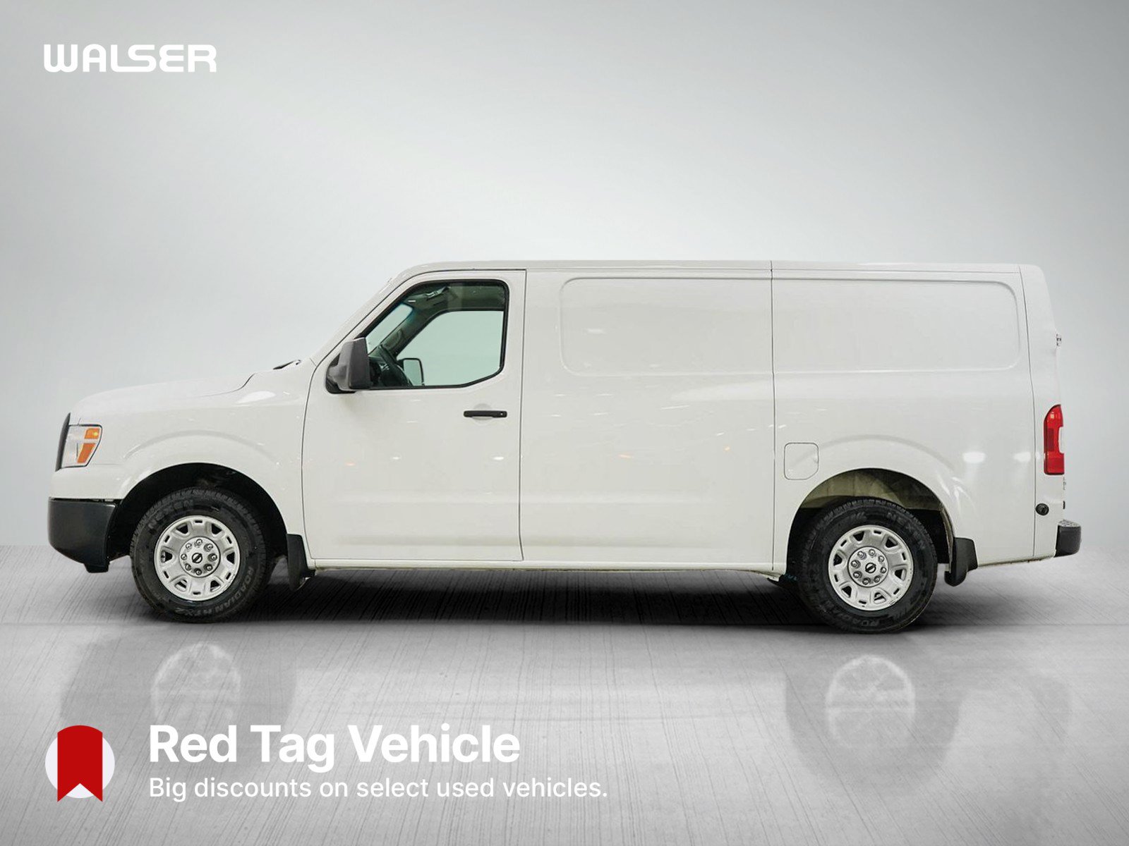 Used 2018 Nissan NV 2500 SV w/ Navigation Package RWD image 2