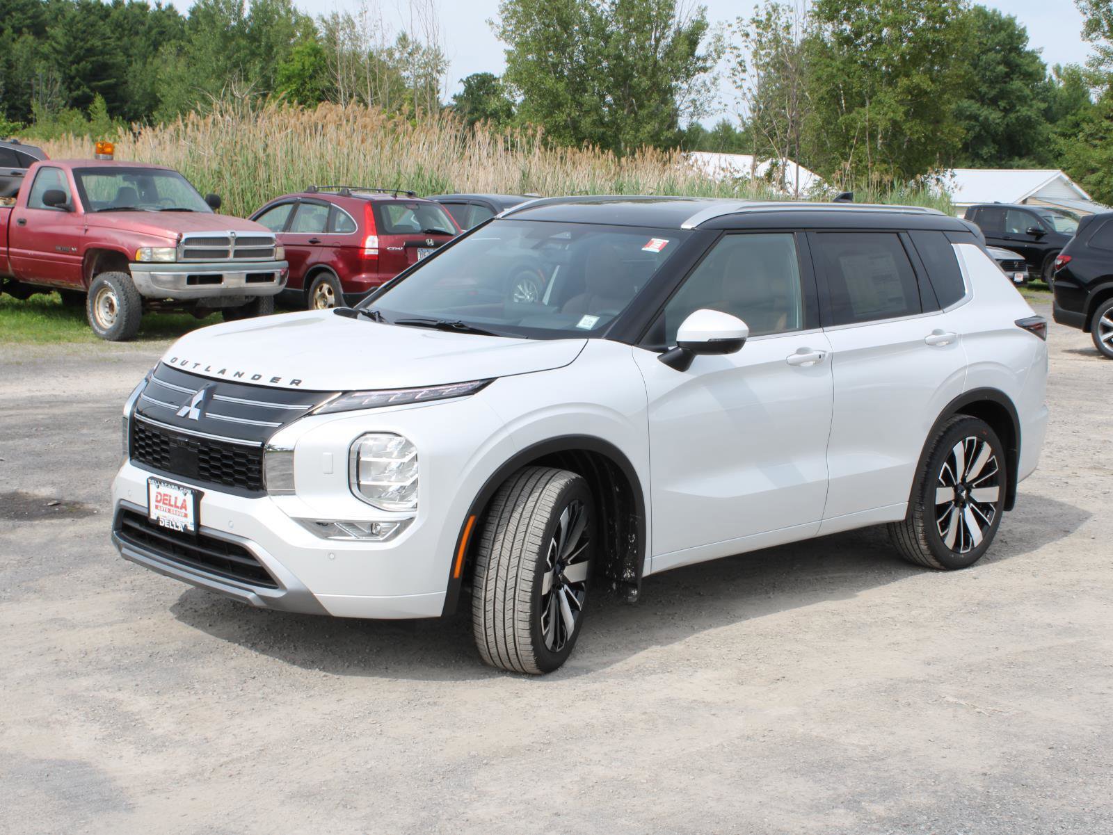 New 2025 Mitsubishi Outlander SEL image 5