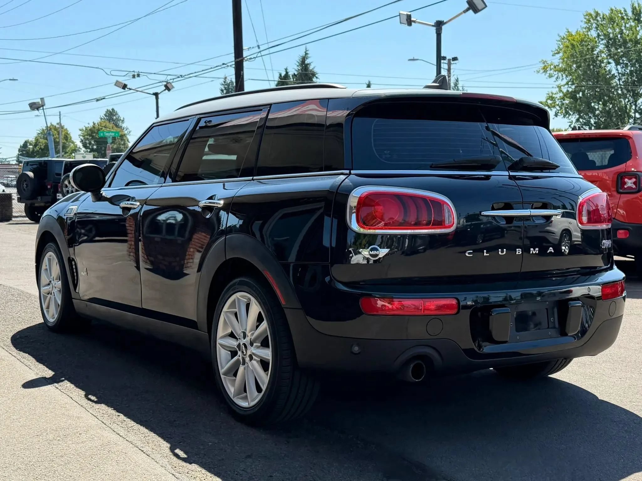 Used 2017 MINI Cooper Clubman ALL4 AWD/4WD image 9