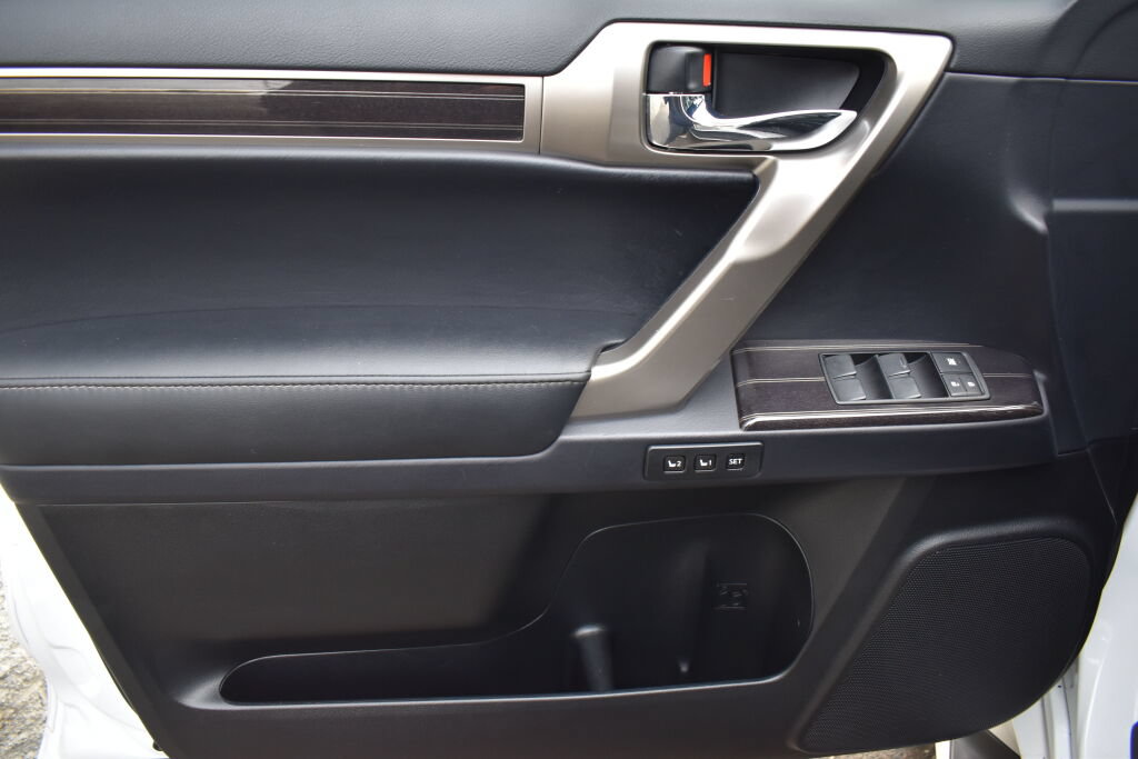 Used 2021 Lexus GX 460 Premium AWD/4WD image 17