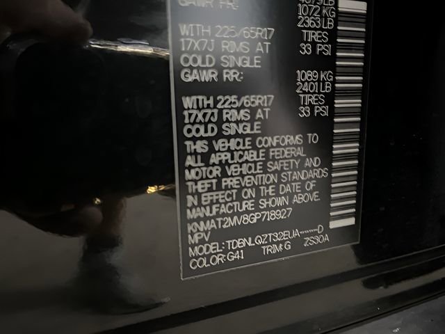 Used 2016 Nissan Rogue SV image 24