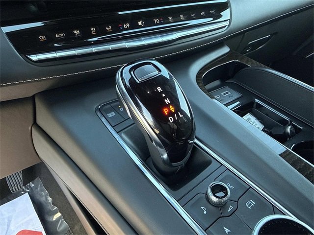 Certified 2024 Cadillac Escalade Sport Platinum w/ LPO, ONYX Package image 30