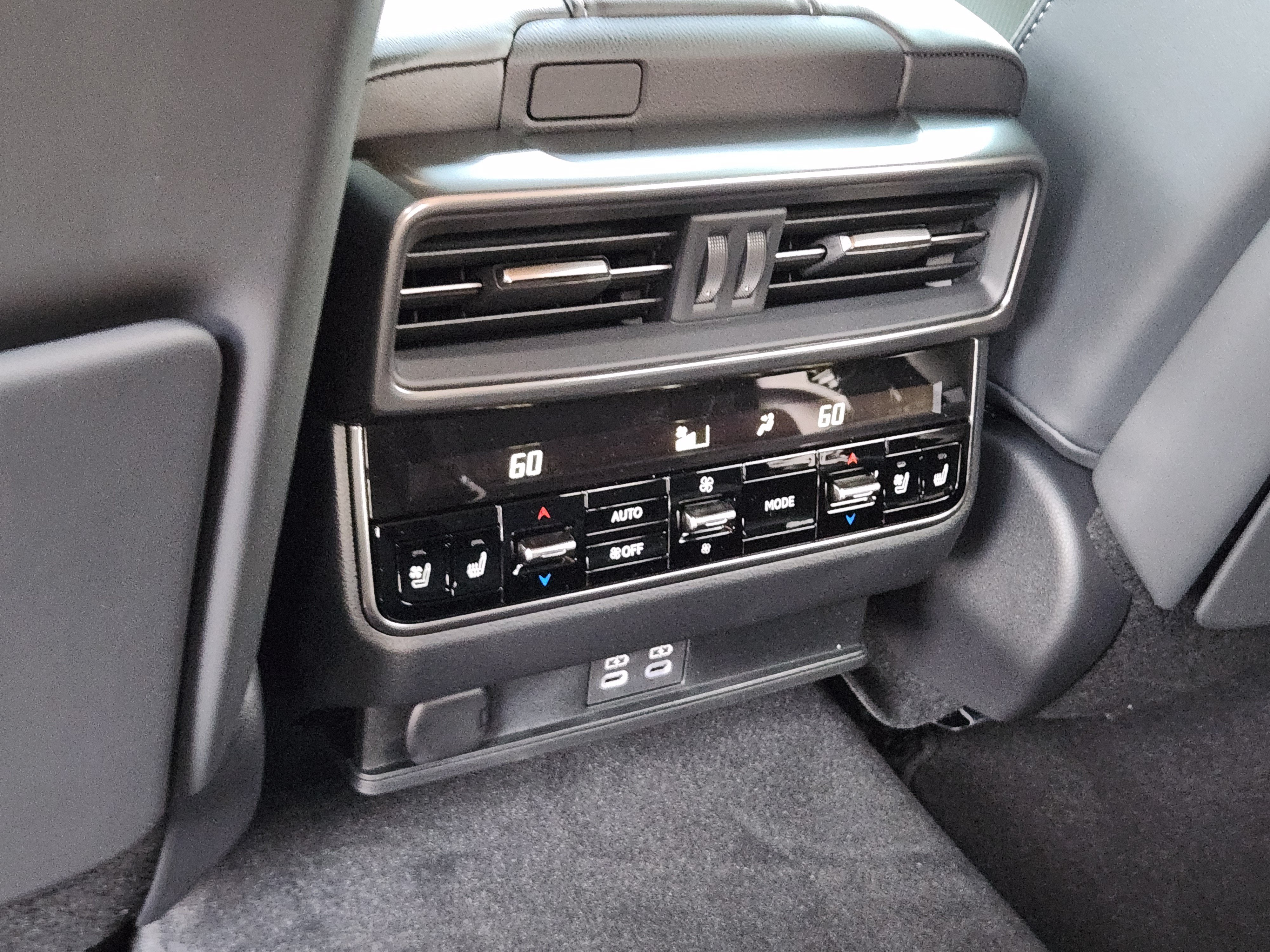 New 2026 Lexus LX 600 4WD w/ Luxury Package image 23
