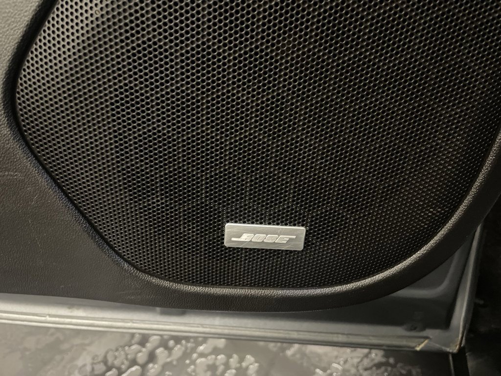 Used 2021 GMC Acadia AT4 w/ GMC Pro Grade Package image 19