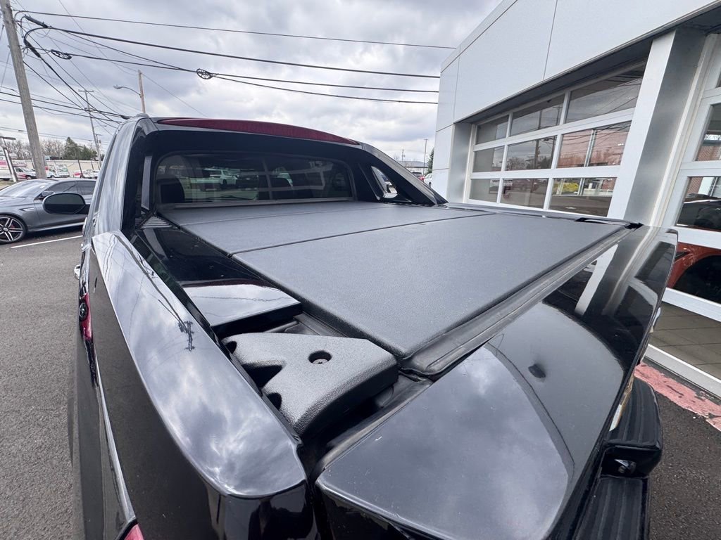 Used 2013 Chevrolet Avalanche LT image 30