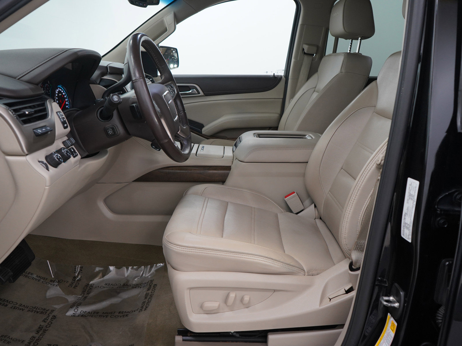 Used 2018 GMC Yukon Denali image 28