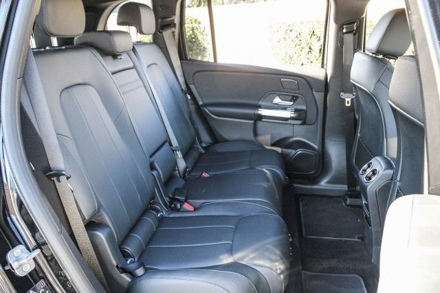 New 2025 Mercedes-Benz EQB 300 4MATIC image 19