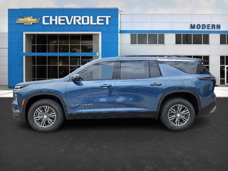 New 2026 Chevrolet Traverse LT w/ Driver Confidence Package image 2