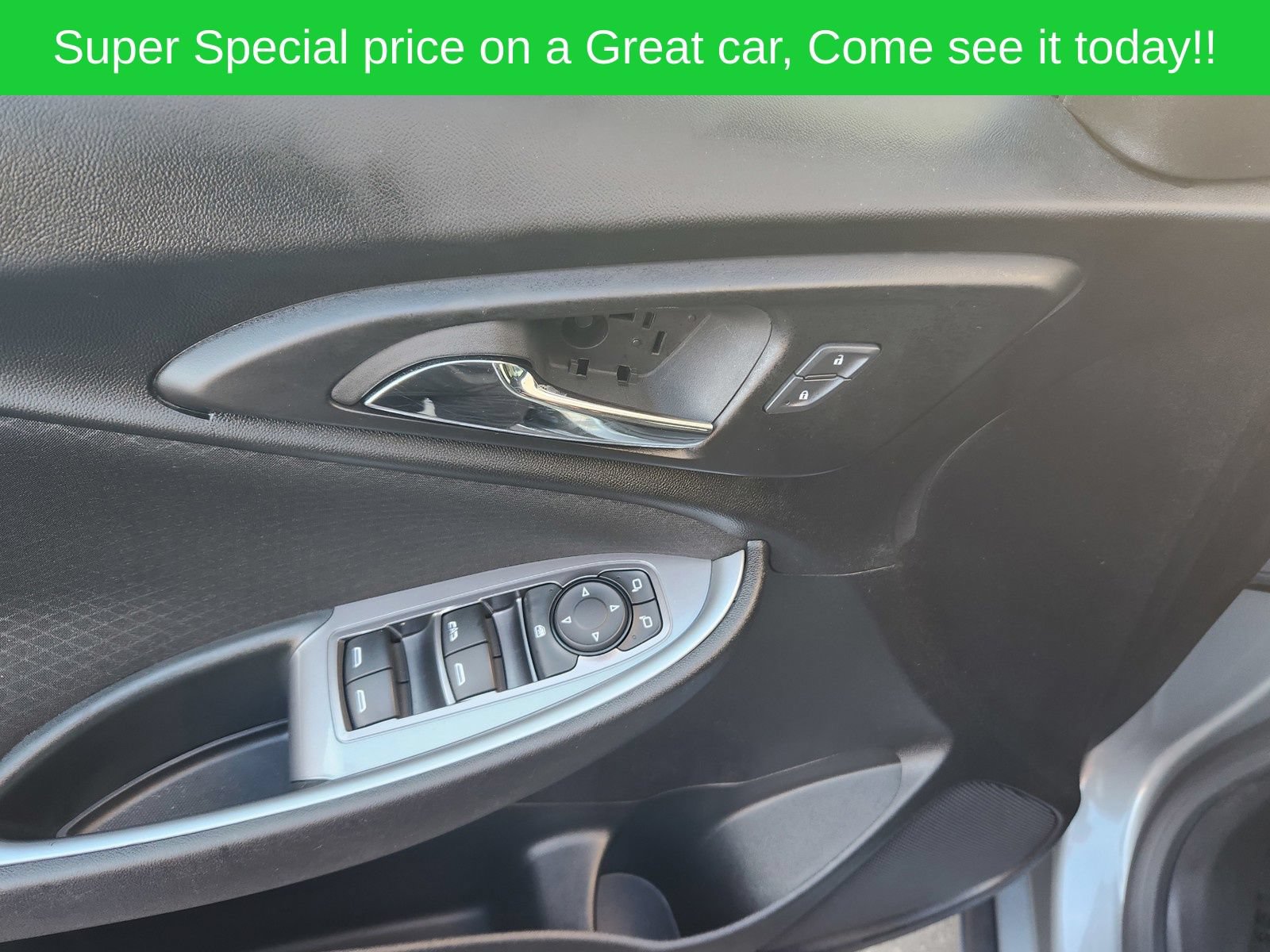 Used 2024 Chevrolet Malibu LT FWD image 9