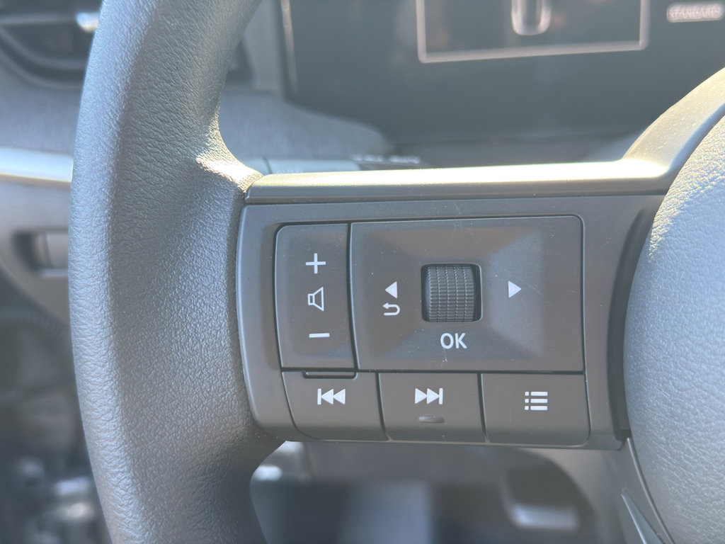 New 2026 Nissan Kicks S image 18