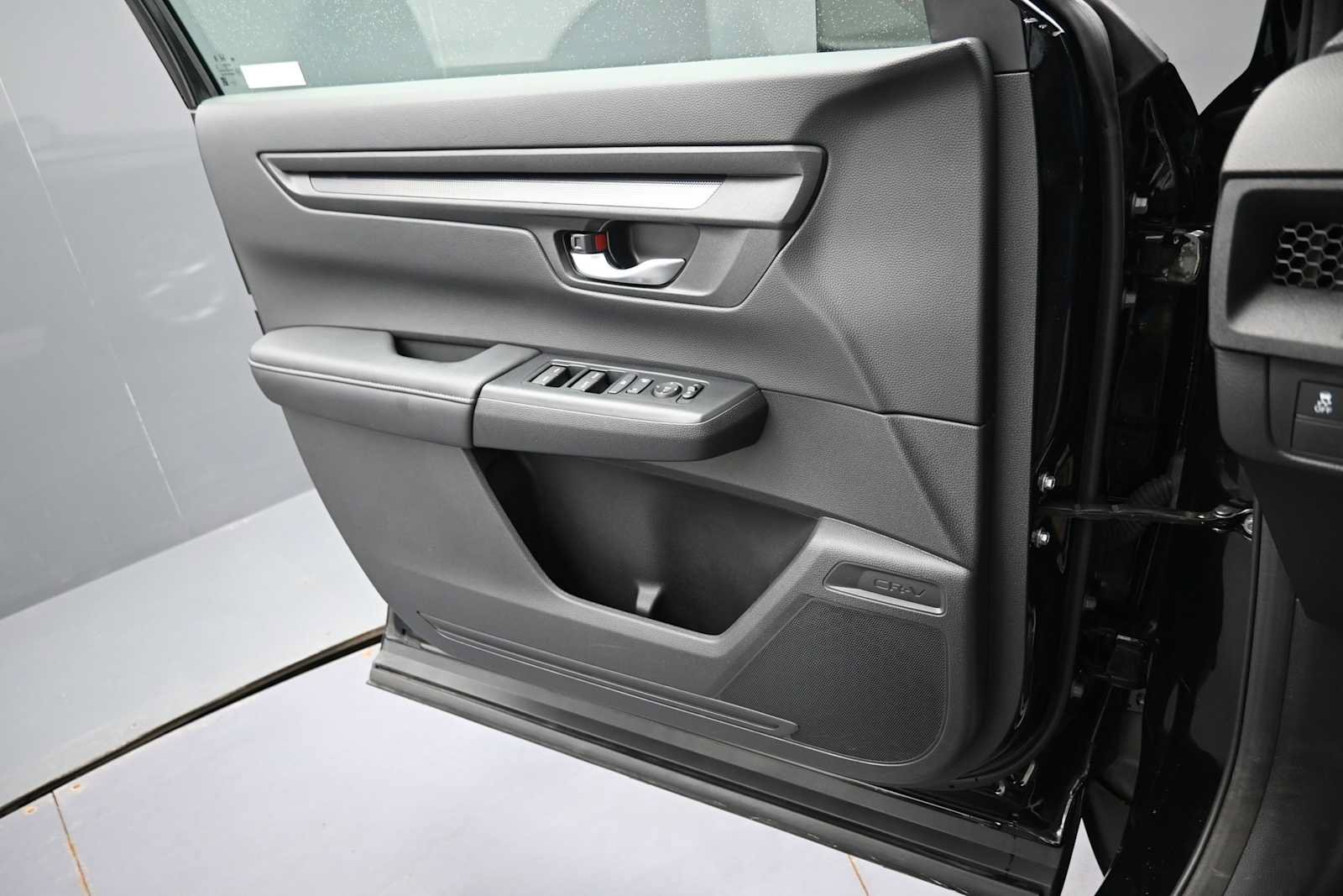 Used 2024 Honda CR-V EX image 11